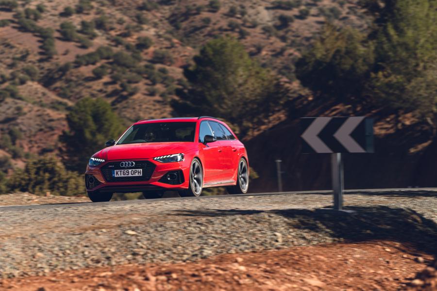  Audi RS4 Avant (B9) 2020 года  (UK) (фото 28 из 80)
